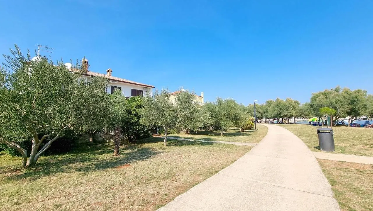 דירות Novigrad Istria Petretic 1