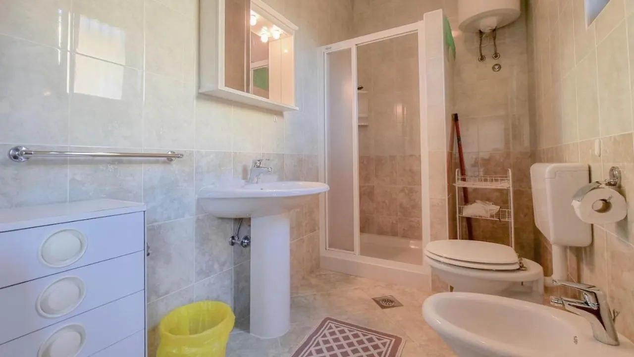 דירות Novigrad Istria Petretic 1